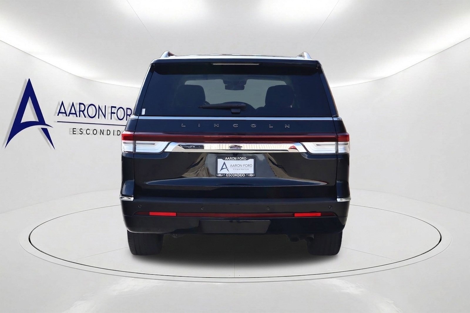 Used 2023 Lincoln Navigator Black Label AWD/4WD image 5