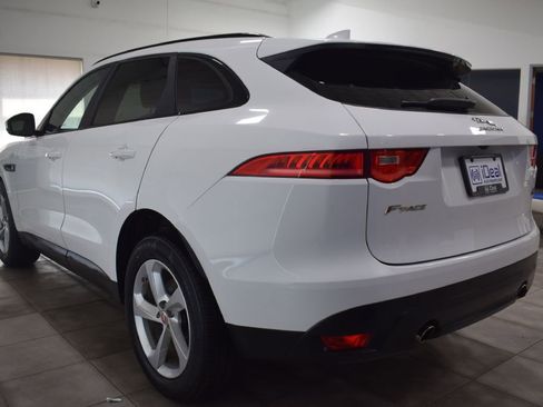 Used 2018 Jaguar F-PACE Premium image 2