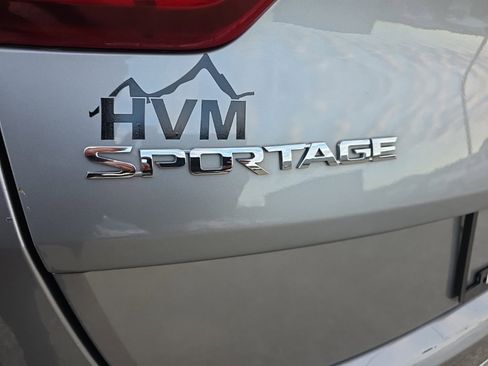 Used 2021 Kia Sportage LX image 6