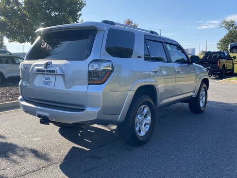 Used 2021 Toyota 4Runner SR5 RWD image 3