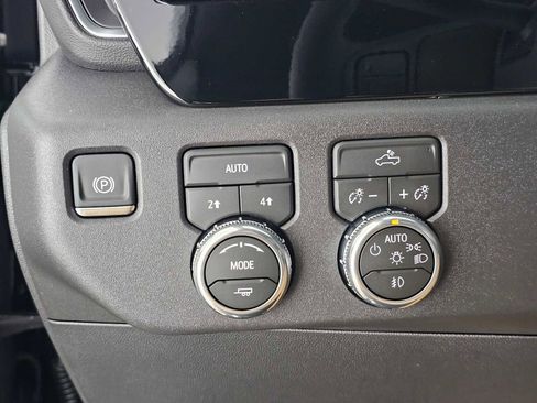 New 2026 GMC Sierra 1500 Elevation image 31