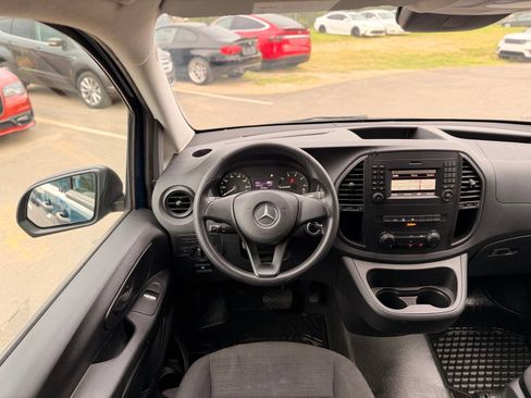 Used 2019 Mercedes-Benz Metris image 27