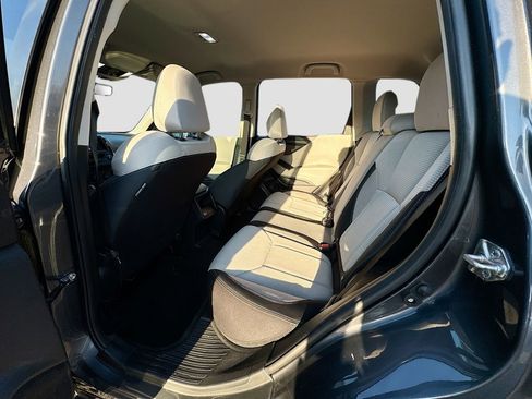 Used 2023 Subaru Forester image 29