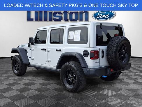 Used 2024 Jeep Wrangler Unlimited AWD/4WD image 6