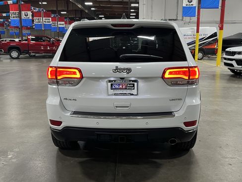 Used 2018 Jeep Grand Cherokee Limited w/ Luxury Group II AWD/4WD image 4