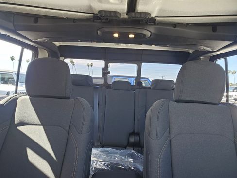 New 2026 Jeep Gladiator Sport AWD/4WD image 27
