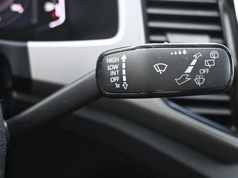 Used 2019 Volkswagen Atlas SEL Premium image 38