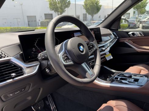 New 2026 BMW X5 xDrive40i w/ M Sport Package AWD/4WD image 17