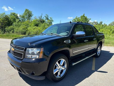 Used 2013 Chevrolet Avalanche LTZ AWD/4WD image 1