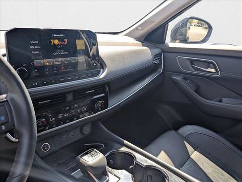 Used 2023 Nissan Rogue Platinum w/ Platinum Premium Package image 14