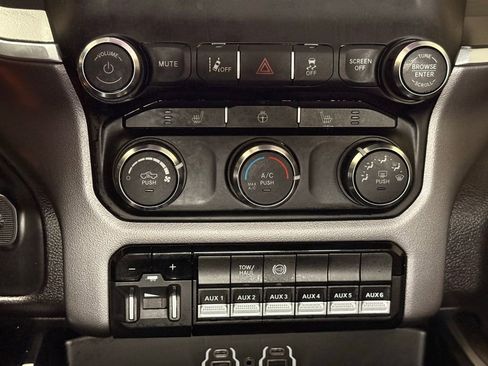 Used 2024 RAM 2500 Big Horn w/ Safety Group image 21