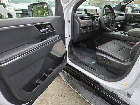 New 2026 GMC Sierra EV Denali image 21