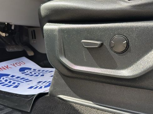 Used 2020 Ford F350 XLT w/ XLT Premium Package image 7