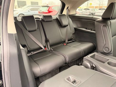 New 2026 Honda Odyssey Touring image 17