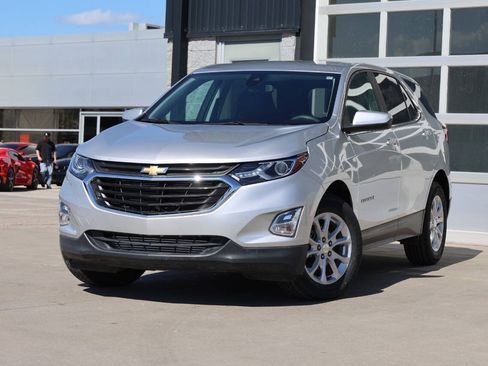 Used 2021 Chevrolet Equinox LT w/ LPO, Cargo Package AWD/4WD image 3