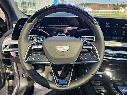 New 2026 Cadillac Lyriq Signature Sport AWD/4WD image 25