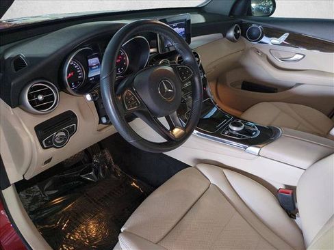 Used 2017 Mercedes-Benz GLC 300 image 10