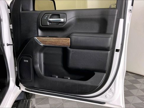 Used 2019 Chevrolet Silverado 1500 High Country w/ Safety Package II image 26