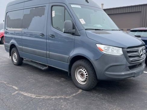 Used 2019 Mercedes-Benz Sprinter 144 Cargo image 1