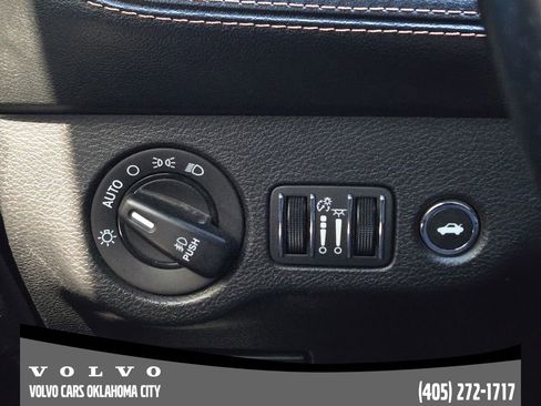 Used 2020 Dodge Challenger R/T image 22