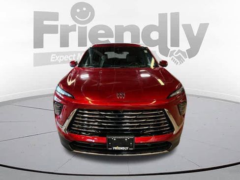 Used 2025 Buick Enclave Preferred image 2