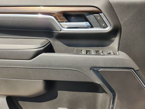 New 2025 Chevrolet Silverado 2500 LT w/ Trail Boss Package AWD/4WD image 17