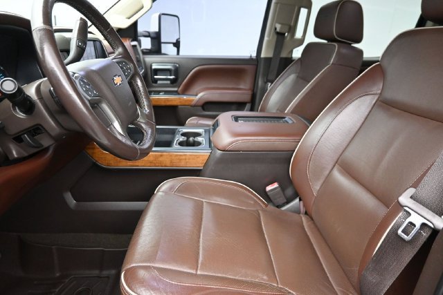 Used 2018 Chevrolet Silverado 2500 High Country w/ Duramax Plus Package AWD/4WD image 16