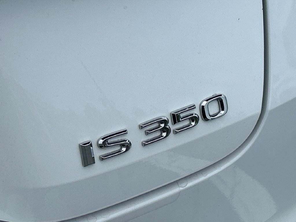 Used 2023 Lexus IS 350 F Sport RWD image 19
