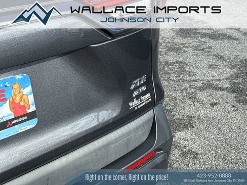 Used 2021 Toyota RAV4 XLE w/ Convenience Package image 11