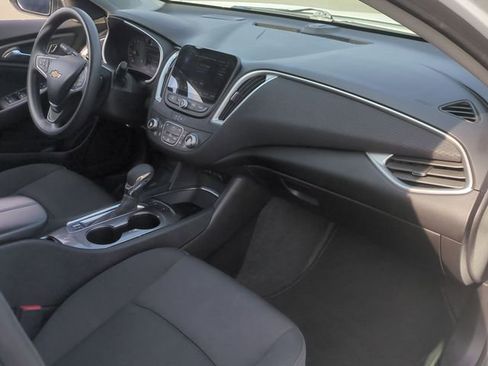 Used 2024 Chevrolet Malibu LT FWD image 35