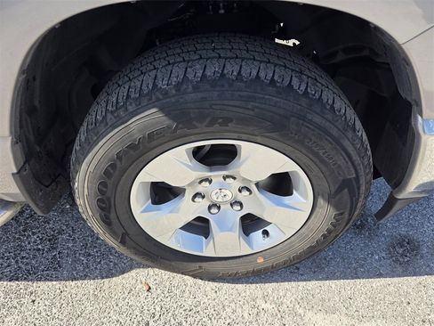 Used 2023 RAM 1500 Big Horn image 19