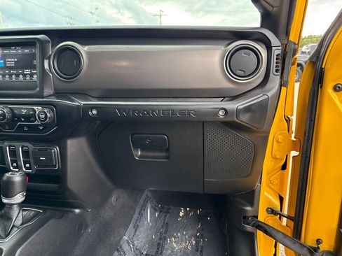 Certified 2021 Jeep Wrangler Sport AWD/4WD image 21