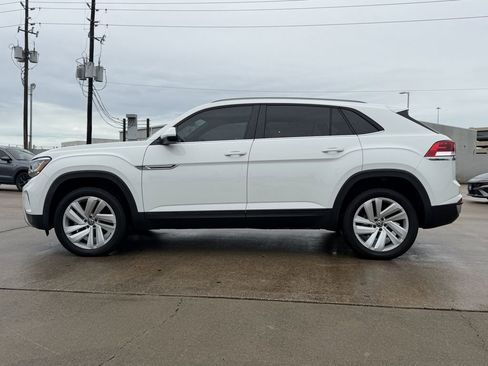 Used 2020 Volkswagen Atlas Cross Sport SE w/ Panoramic Sunroof Package AWD/4WD image 6