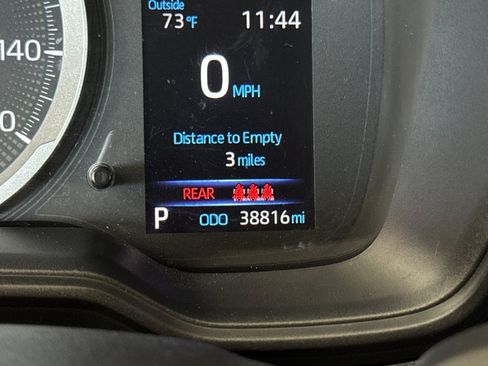 Used 2021 Toyota Corolla SE FWD image 22
