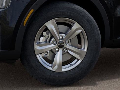 New 2025 Kia Sorento LX FWD image 9