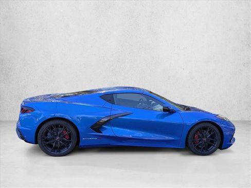 Used 2025 Chevrolet Corvette Stingray Coupe image 3
