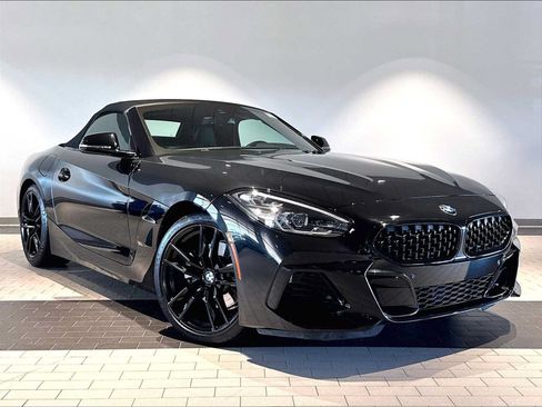 Used 2022 BMW Z4 sDrive30i w/ M Sport Package RWD image 12