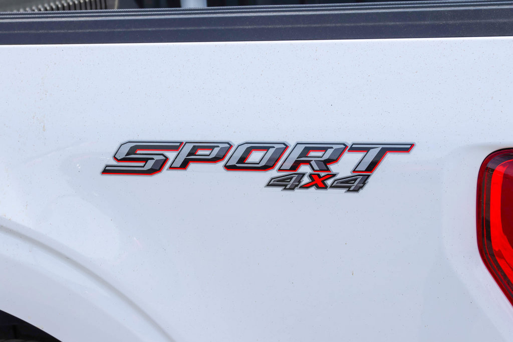 Used 2022 Ford F150 Lariat w/ Equipment Group 502A High AWD/4WD image 8