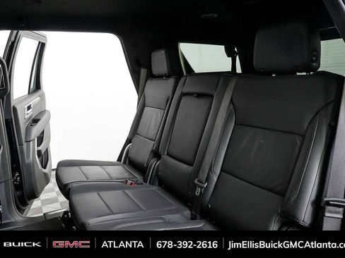 Used 2025 Chevrolet Tahoe LT image 20