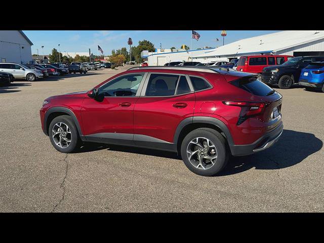 Certified 2024 Chevrolet Trax LT w/ Driver Confidence Package FWD image 34