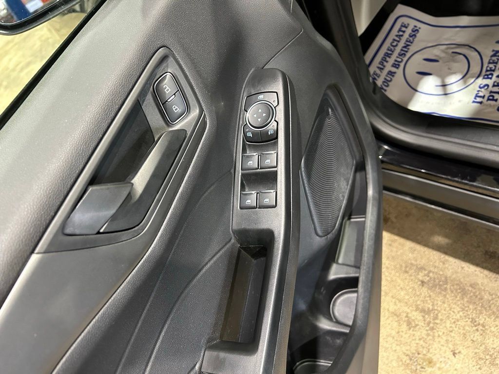 Used 2023 Ford Escape Active AWD/4WD image 17
