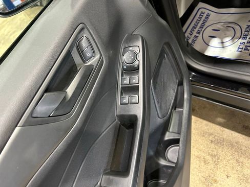 Used 2023 Ford Escape Active AWD/4WD image 17