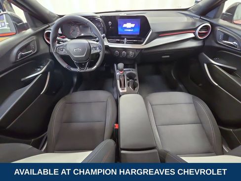 Used 2024 Chevrolet Trax RS w/ Driver Confidence Package FWD image 27