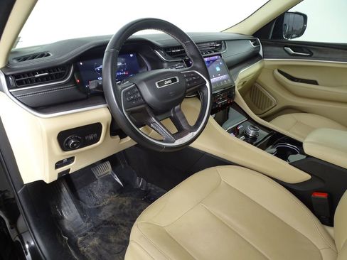 Used 2021 Jeep Grand Cherokee L Limited image 28