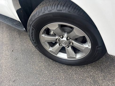 Used 2006 Toyota 4Runner Limited image 25