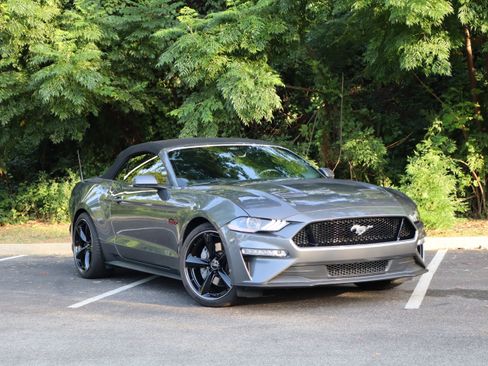 Used 2021 Ford Mustang GT Premium w/ Equipment Group 401A RWD image 2