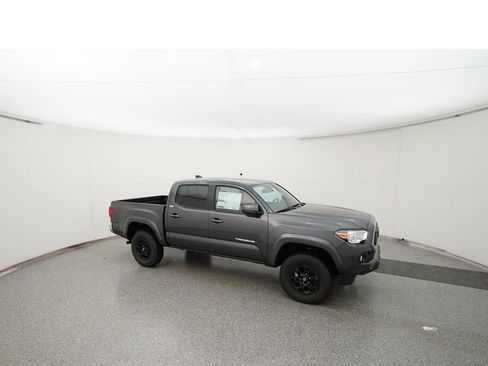 Used 2022 Toyota Tacoma SR5 image 13