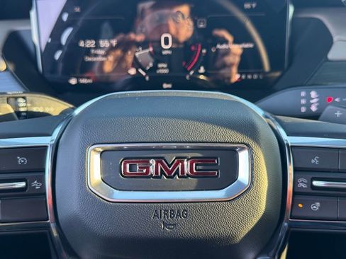 New 2026 GMC Acadia Elevation image 24