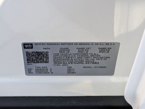 Used 2024 GMC Terrain SLT AWD/4WD image 41