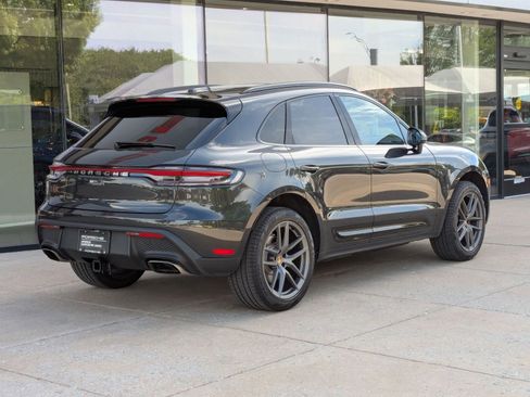 Certified 2025 Porsche Macan image 9